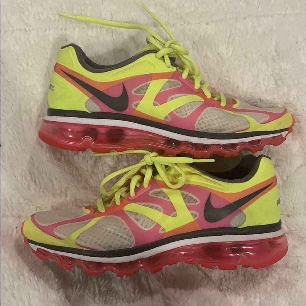Women’s Nike Airmax